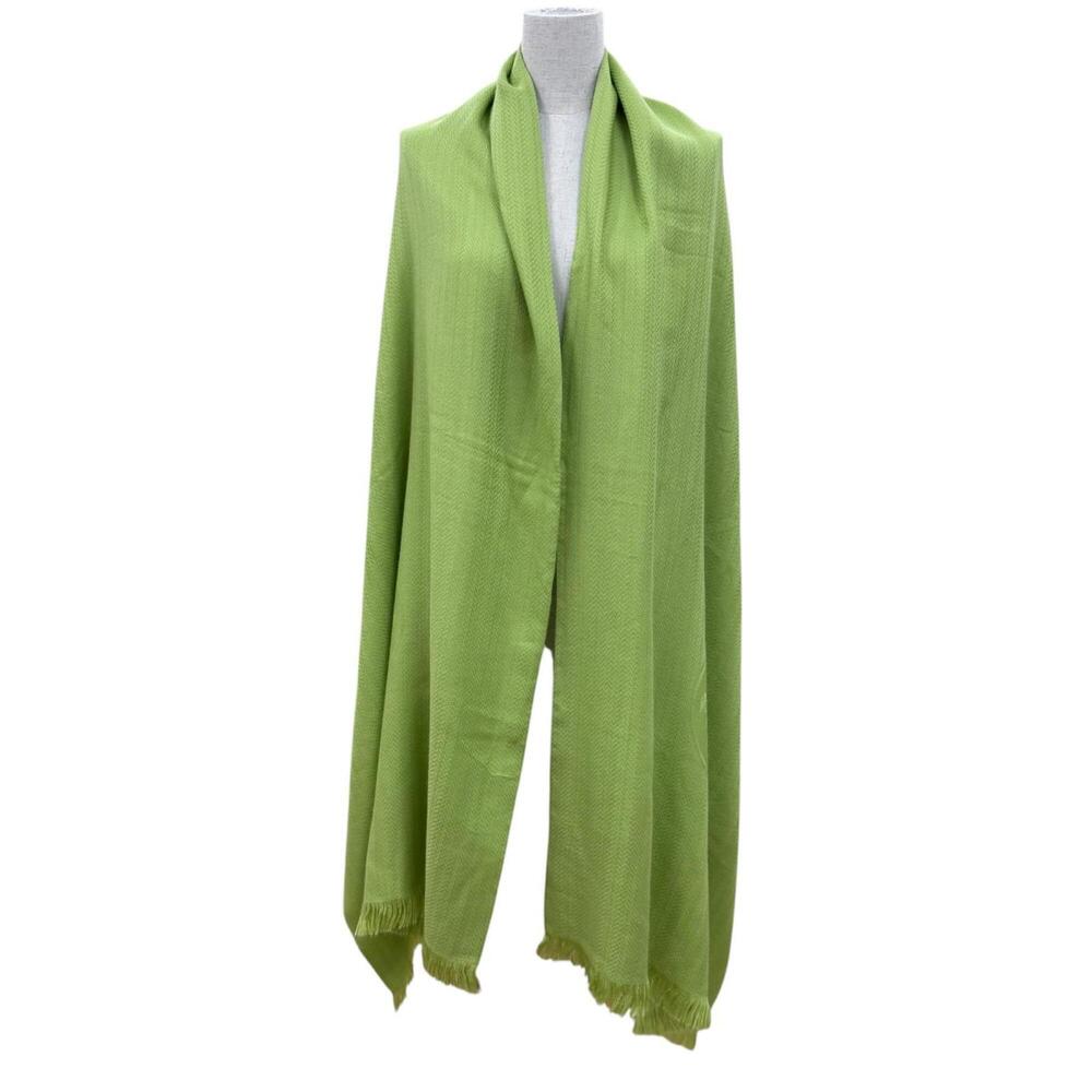 HERMES Green Silk Scarf - Picture 2 of 12